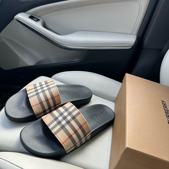 Burberry Check Slide - Picture 4 of 8
